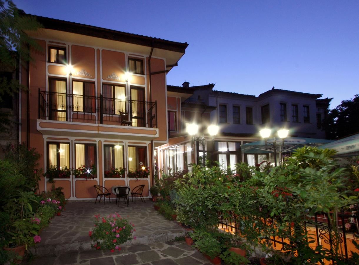 Отель Hotel Alafrangite Пловдив